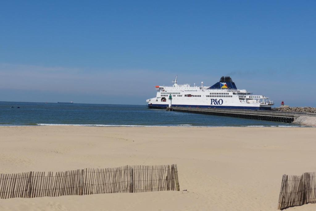 Hôtel Victoria Calais Extérieur photo