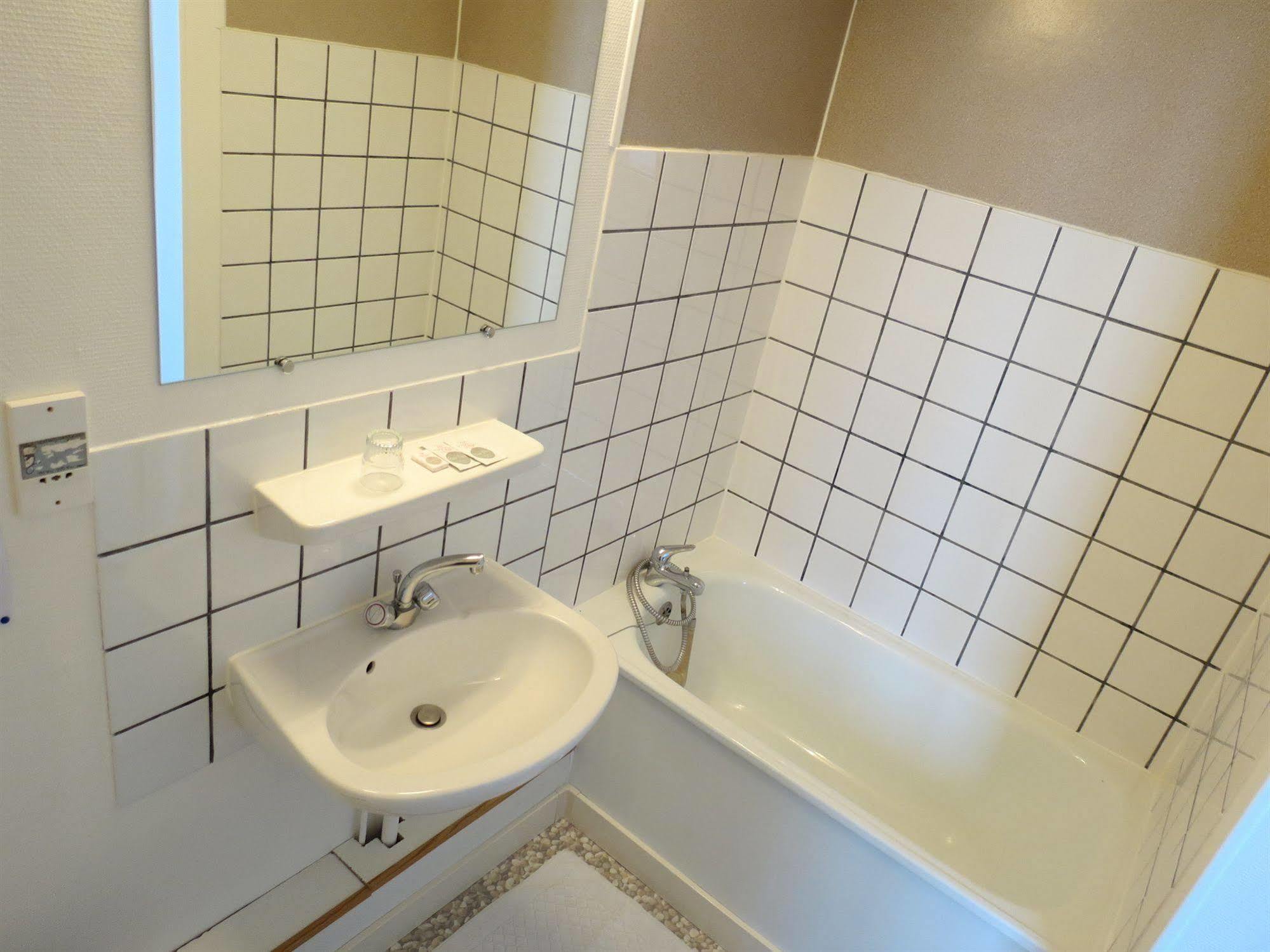 Hôtel Victoria Calais Extérieur photo